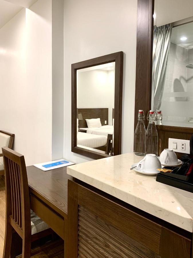 Apartment Blue Rose
